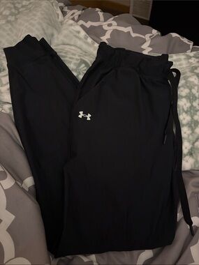 Under Armour Black Women's Jogger Pants with Logo
